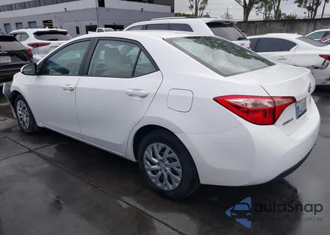 2017 Toyota Corolla Le z USA, uszkodzony, nr VIN 5YFBURHE6HP572144
